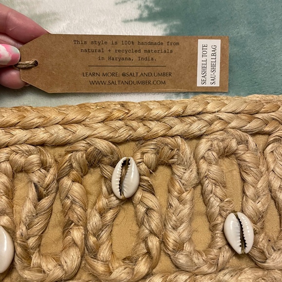 π ISLA Jute Handmade Seashell Tote by Salt + Umber πHost Pick!π - Picture 3 of 9